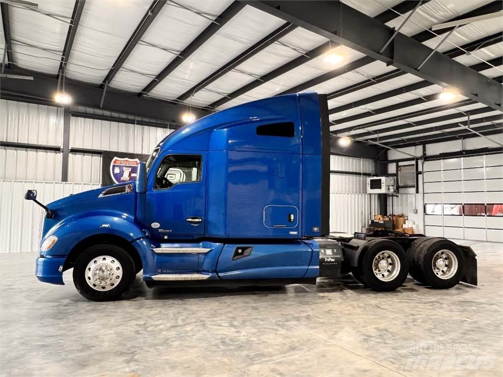 Kenworth T680 وحدات الجر