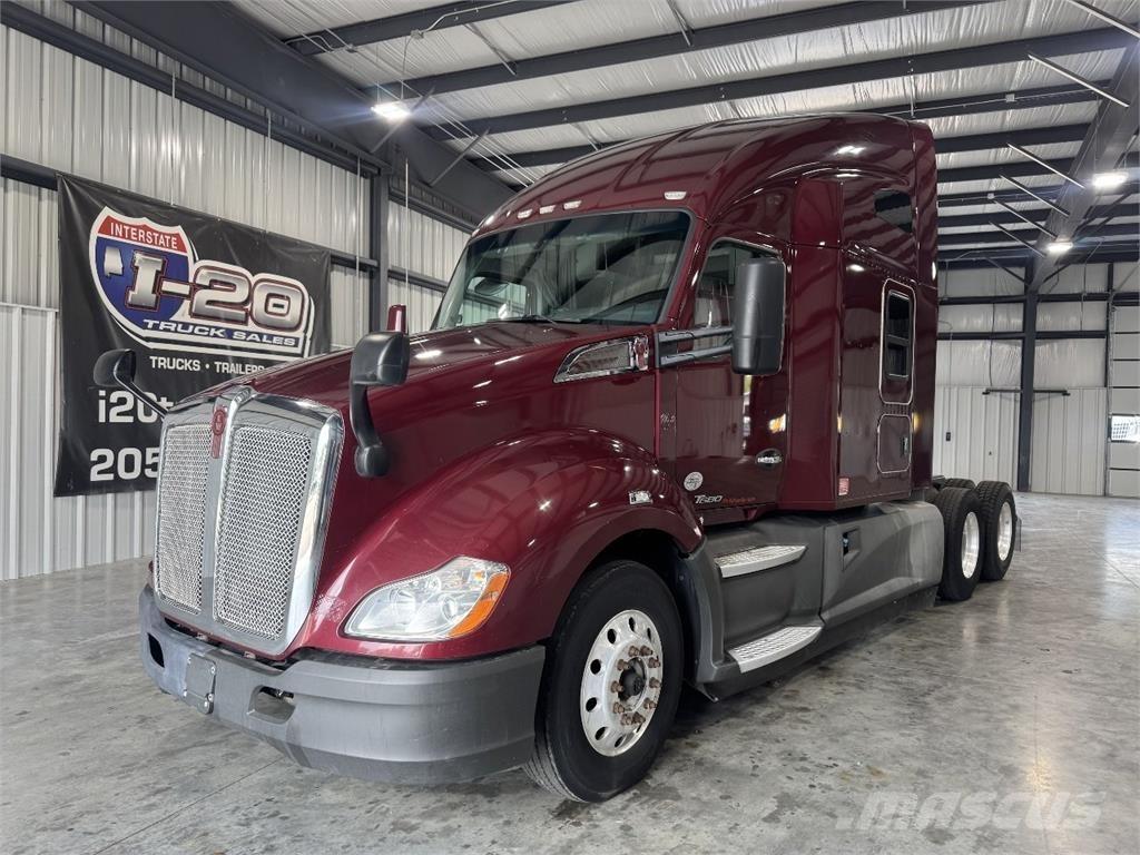 Kenworth T680 وحدات الجر