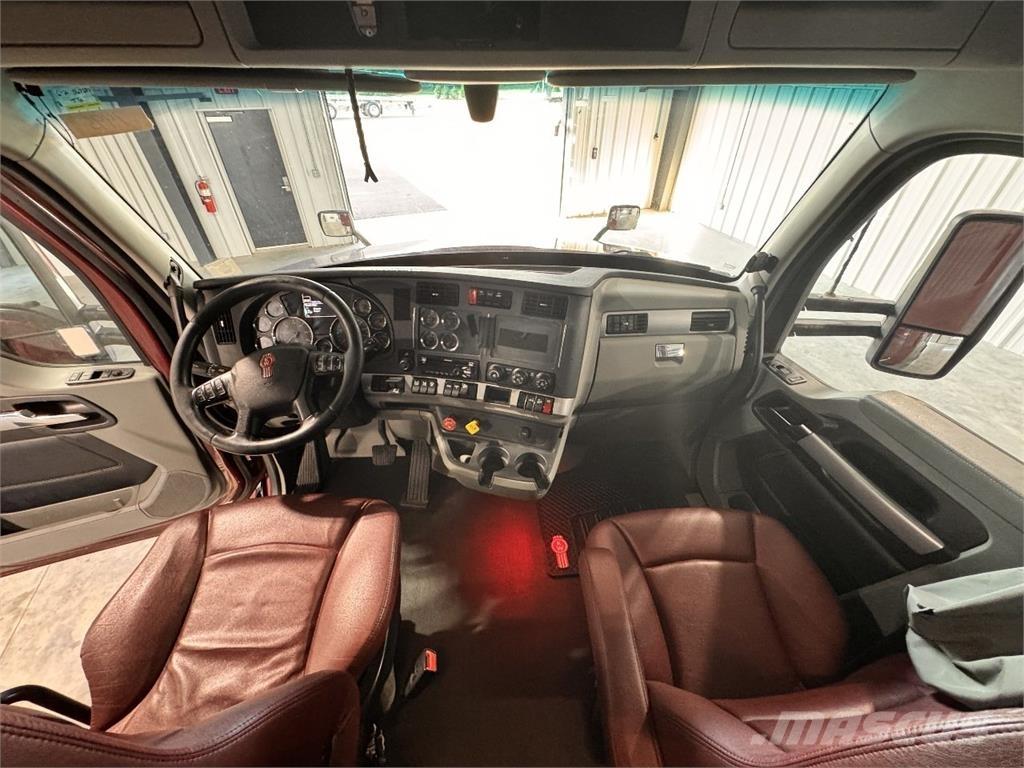 Kenworth T680 وحدات الجر