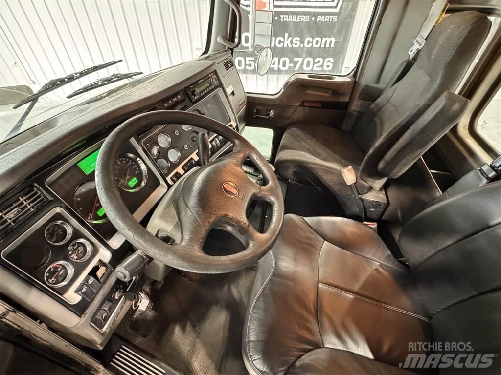 Kenworth T800 وحدات الجر