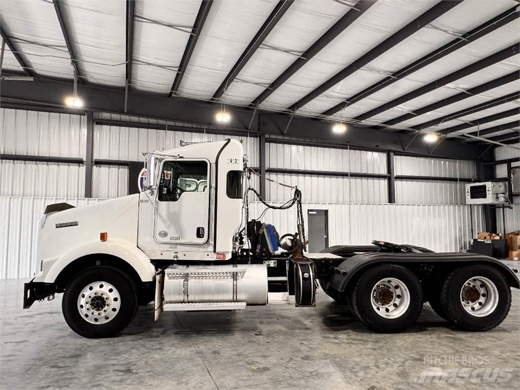 Kenworth T800 وحدات الجر