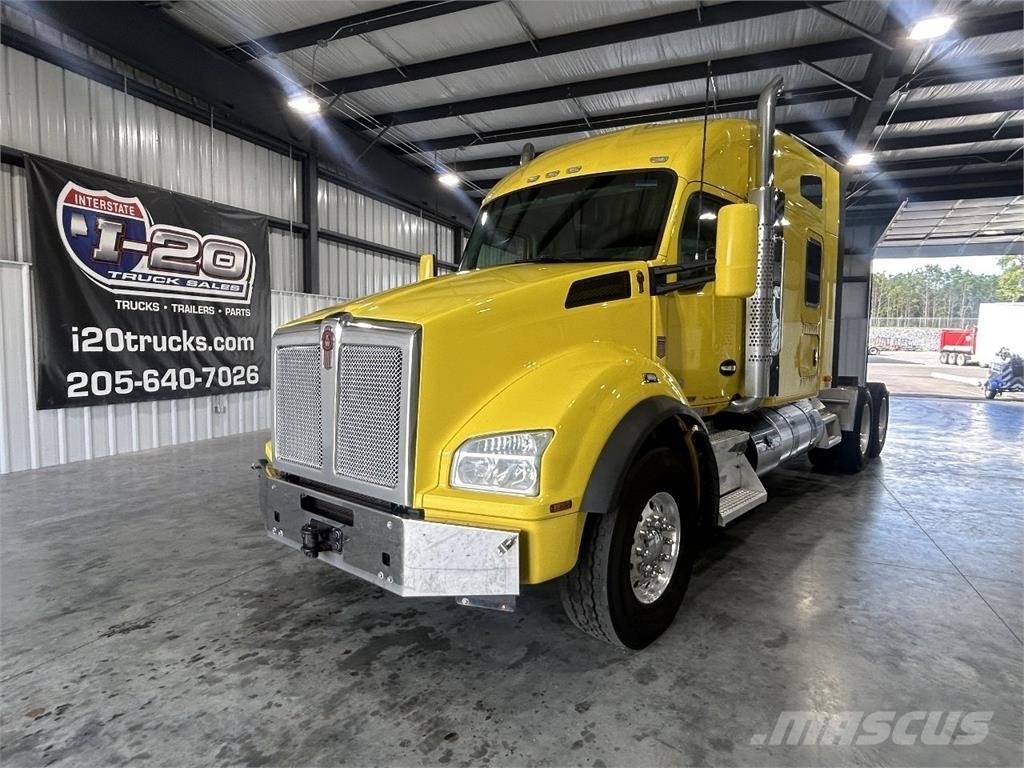 Kenworth T880 وحدات الجر