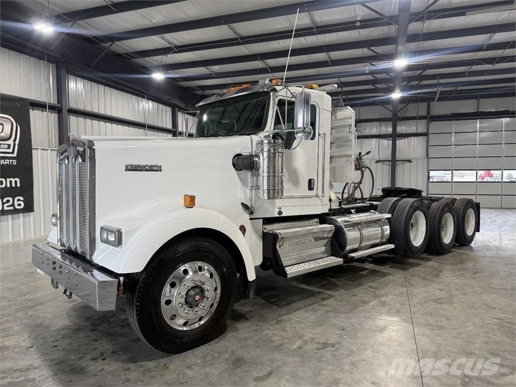 Kenworth W900 وحدات الجر
