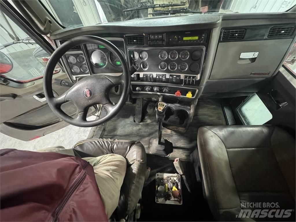 Kenworth W900 وحدات الجر