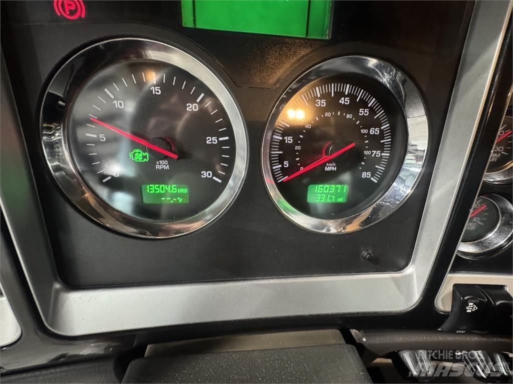 Kenworth W900 وحدات الجر
