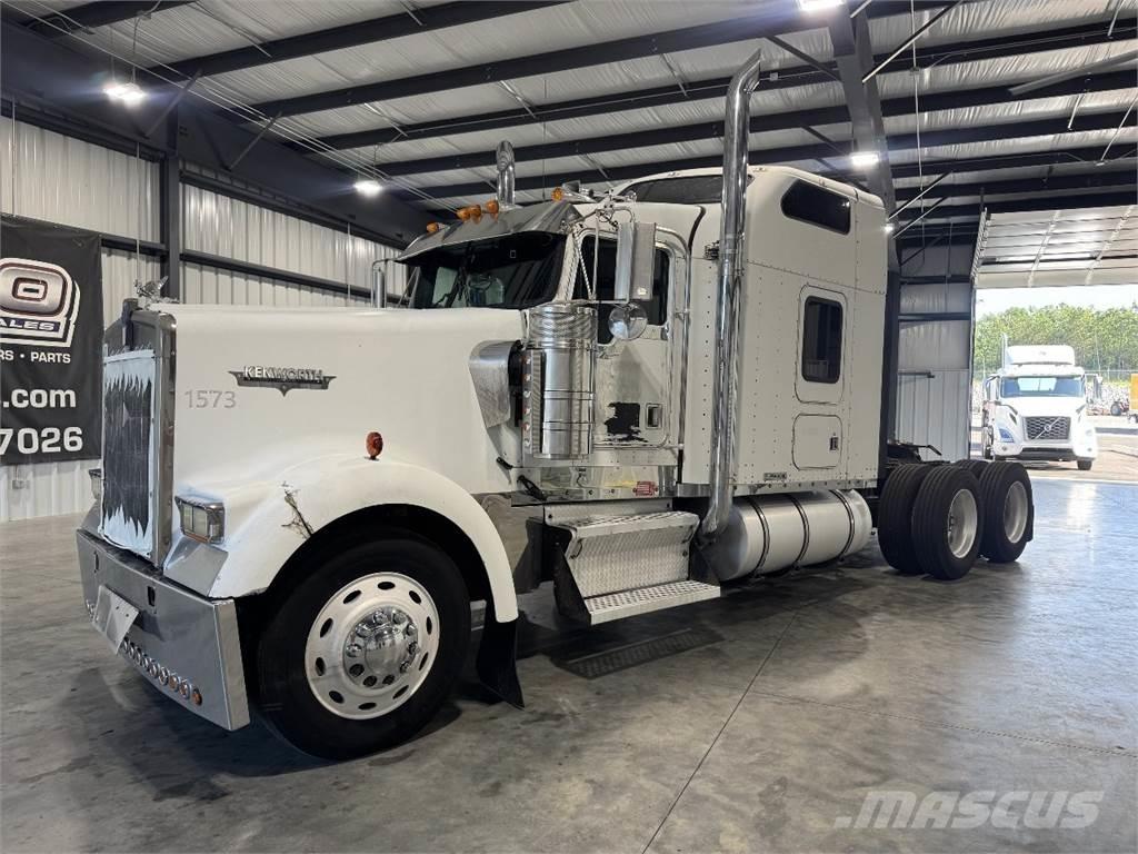 Kenworth W900 وحدات الجر