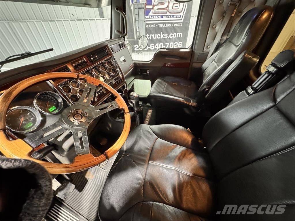 Kenworth W900L وحدات الجر