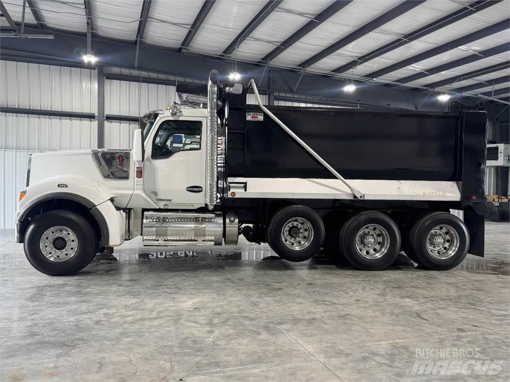 Kenworth W990 شاحنات قلابة