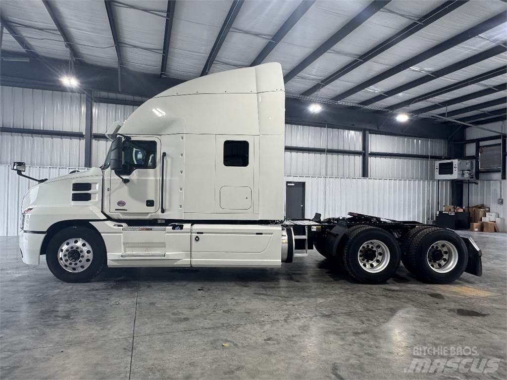 Mack AN64T وحدات الجر