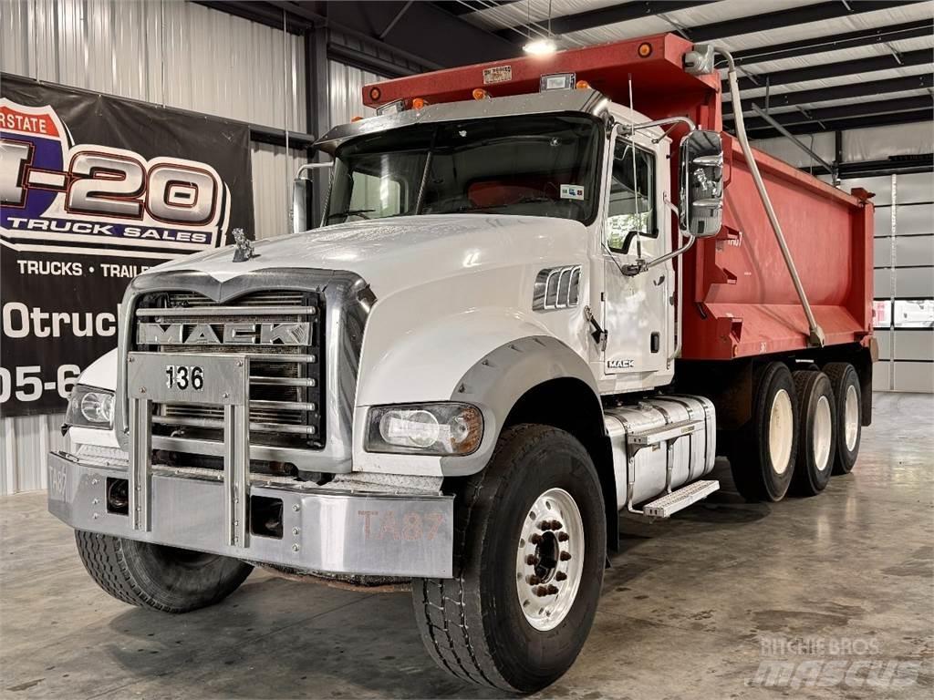 Mack GU713 شاحنات قلابة