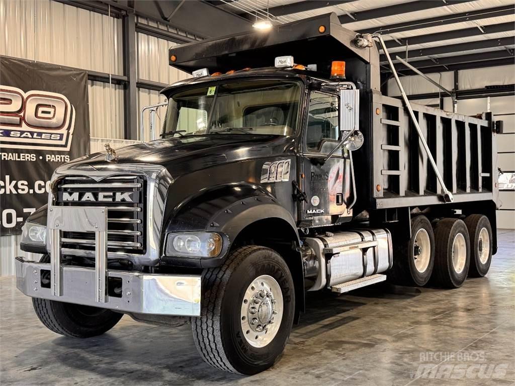 Mack GU713 شاحنات قلابة