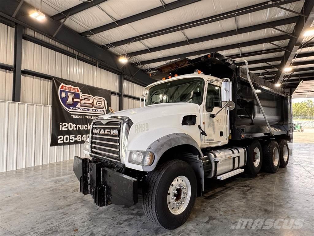 Mack GU713 شاحنات قلابة