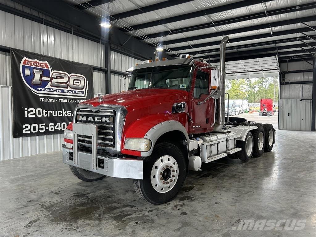 Mack GU713 وحدات الجر