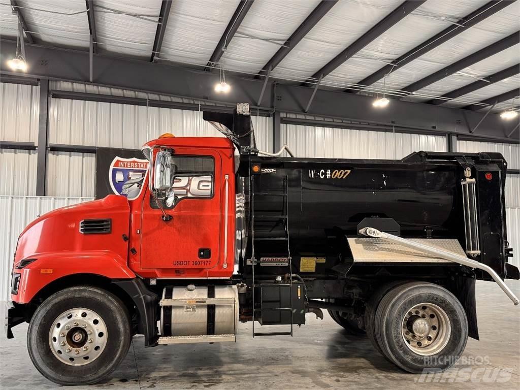Mack MD6 شاحنات قلابة
