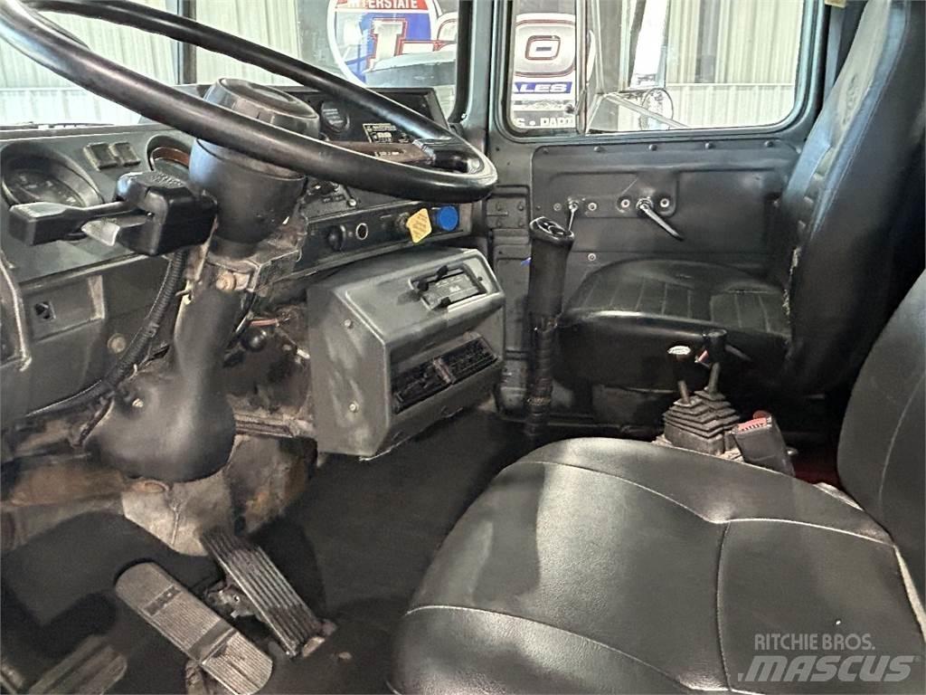 Mack RD688S شاحنات الحاويات
