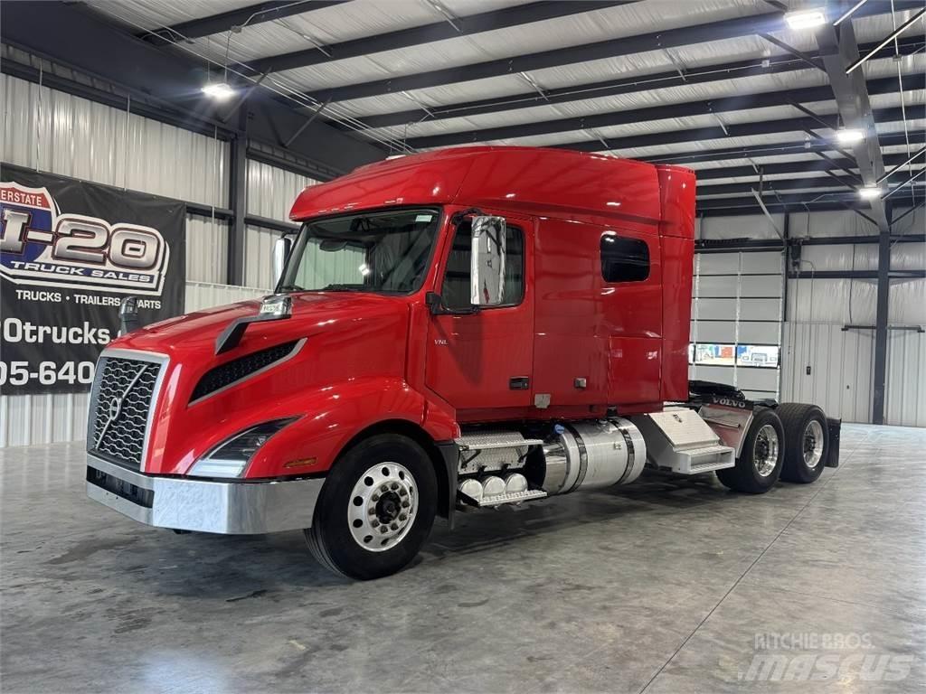 Volvo VNL740 وحدات الجر