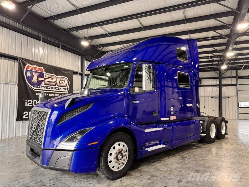 Volvo VNL860 وحدات الجر