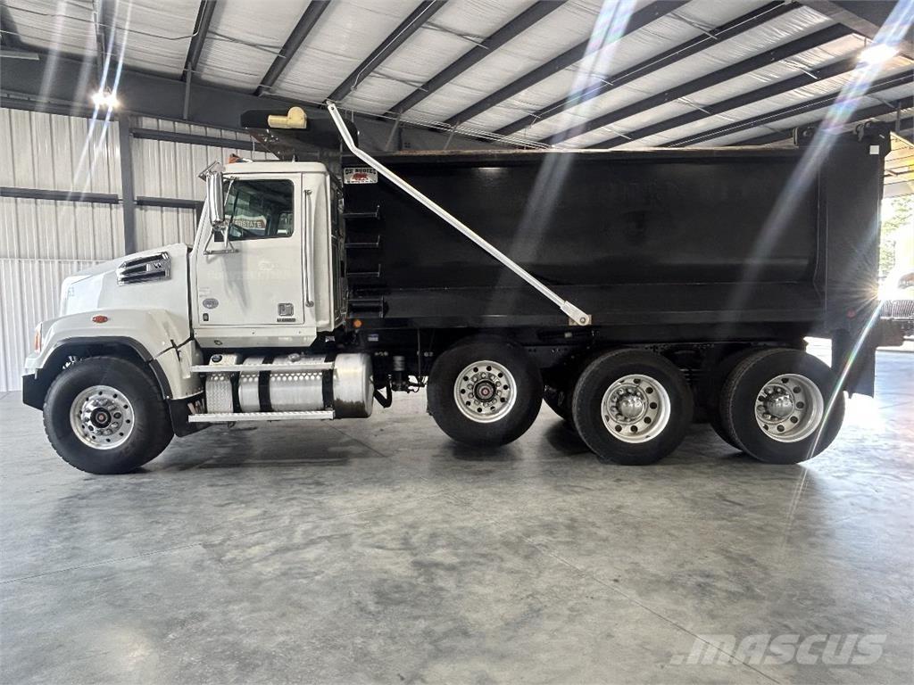 Western Star 4700 شاحنات قلابة
