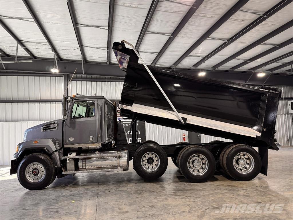 Western Star 4700SF شاحنات قلابة