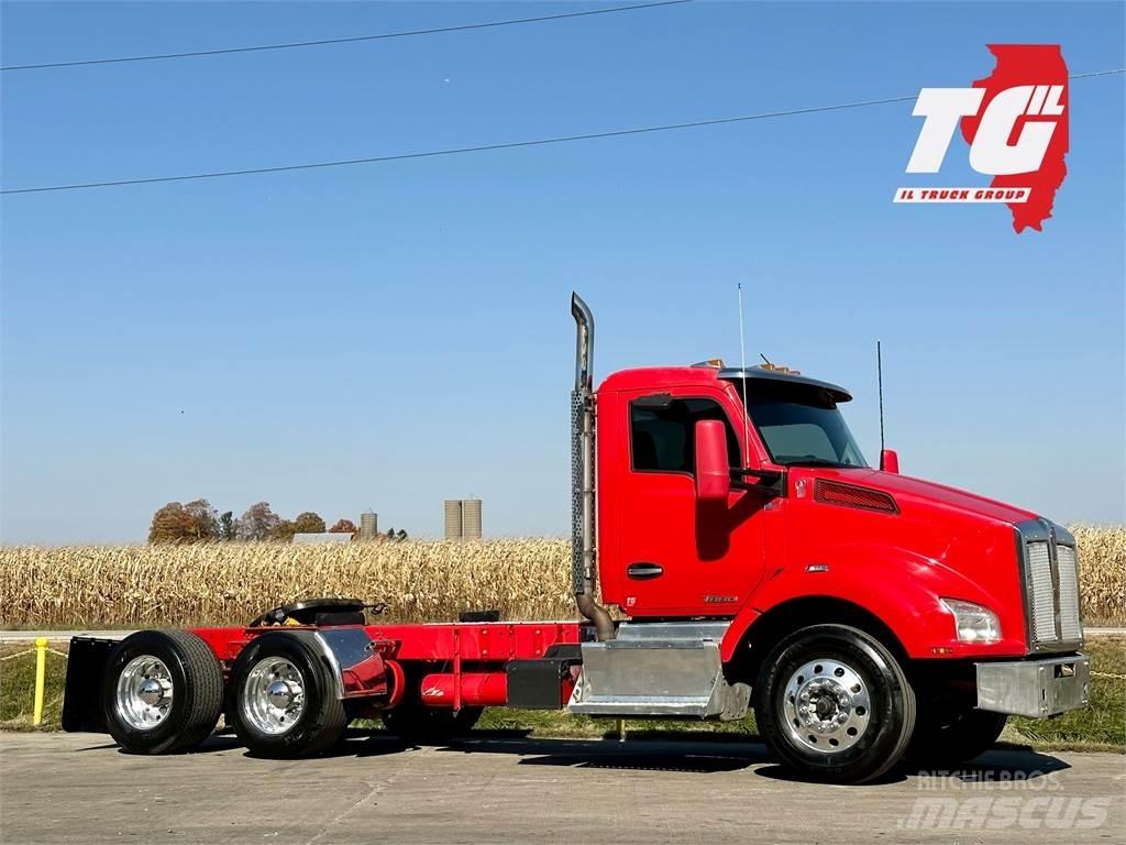 Kenworth T880 وحدات الجر