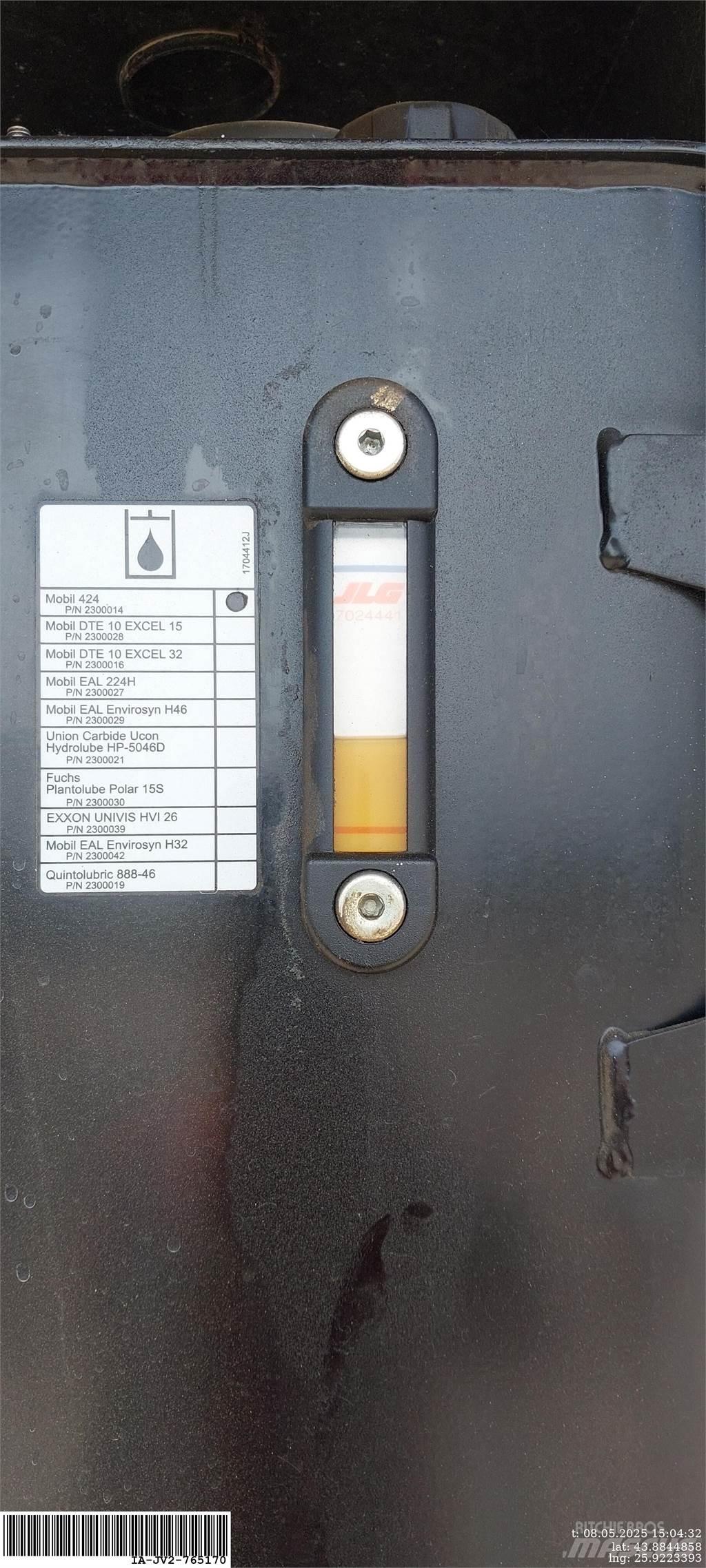 JLG 860SJ رافعات سلة مفصلية