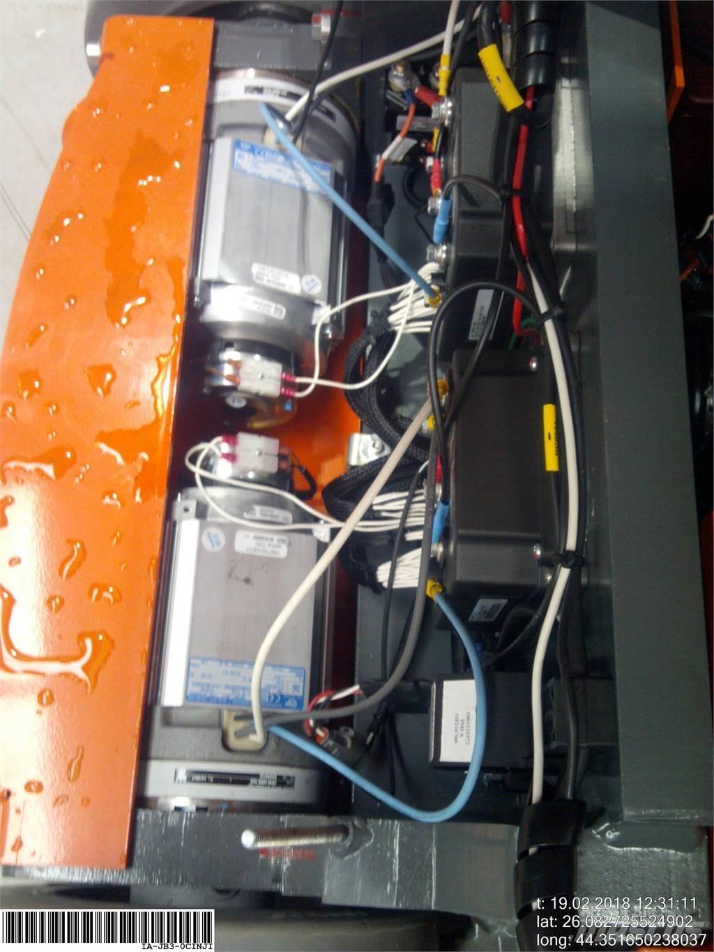 JLG Toucan duo رافعات السارية الرأسية