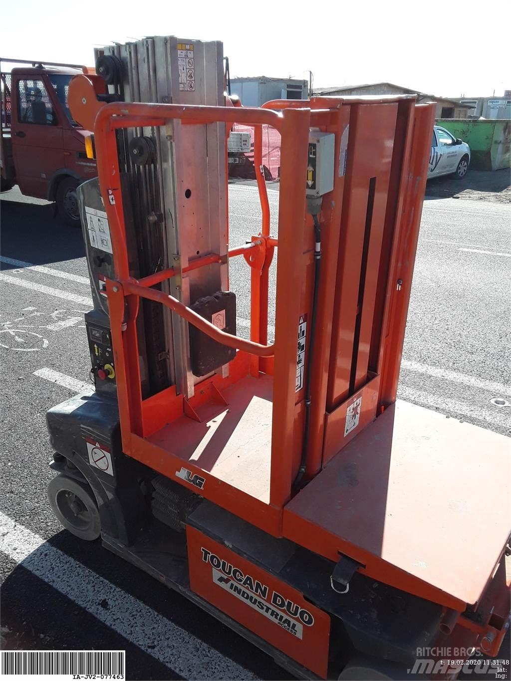 JLG Toucan duo رافعات السارية الرأسية