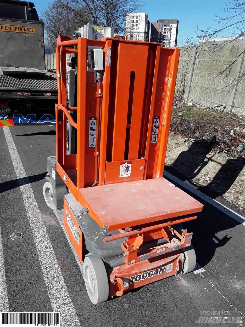 JLG Toucan duo رافعات السارية الرأسية