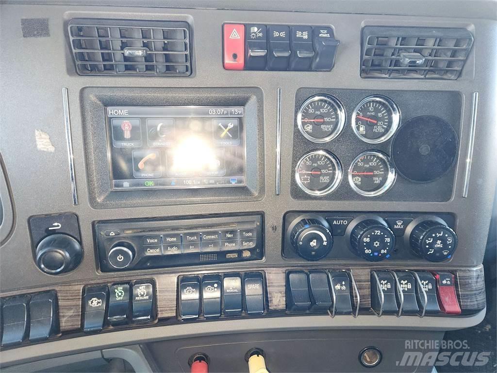 Kenworth T680 وحدات الجر
