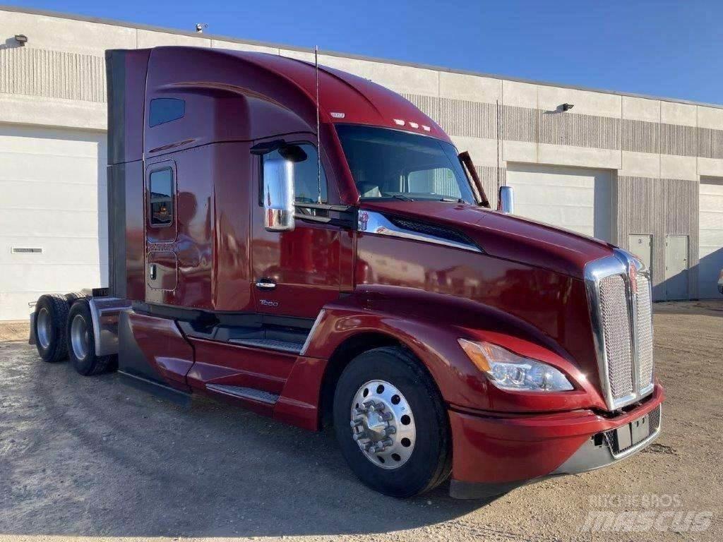 Kenworth T680 وحدات الجر