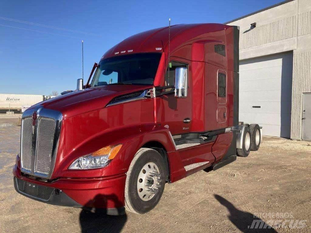 Kenworth T680 وحدات الجر