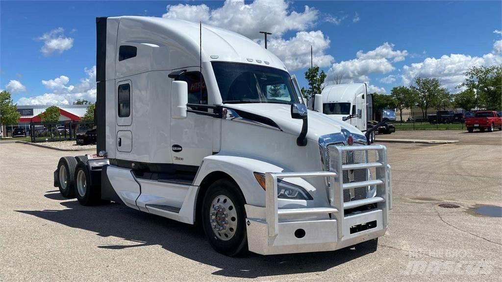 Kenworth T680 وحدات الجر