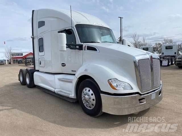 Kenworth T680 وحدات الجر