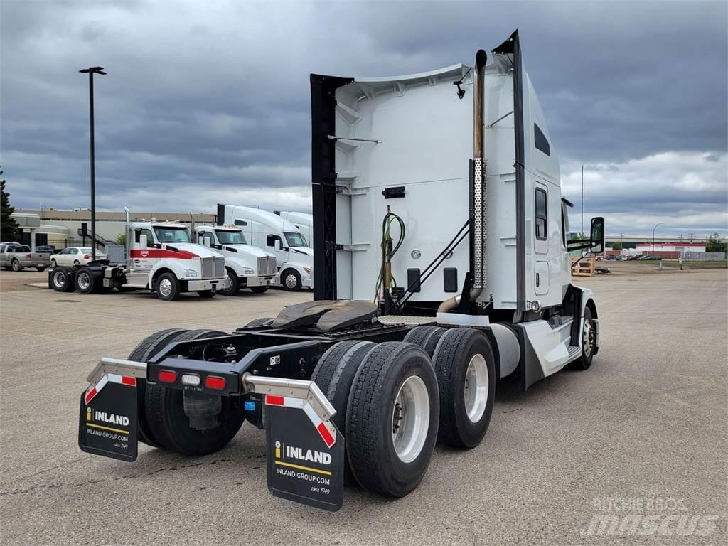 Kenworth T680 وحدات الجر