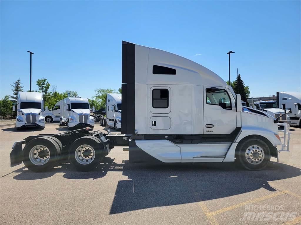 Kenworth T680 وحدات الجر