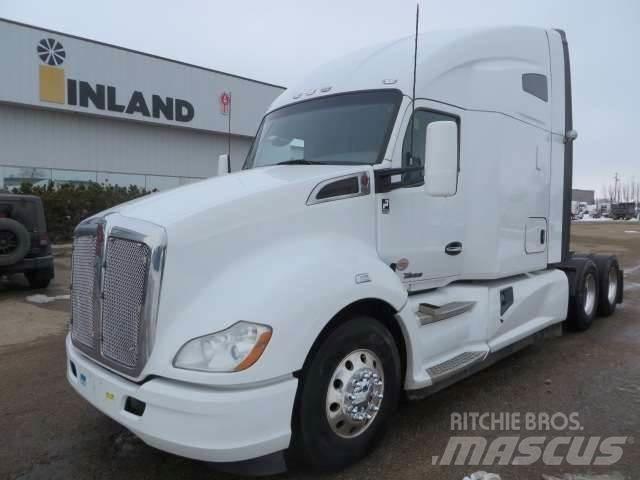 Kenworth T680 وحدات الجر