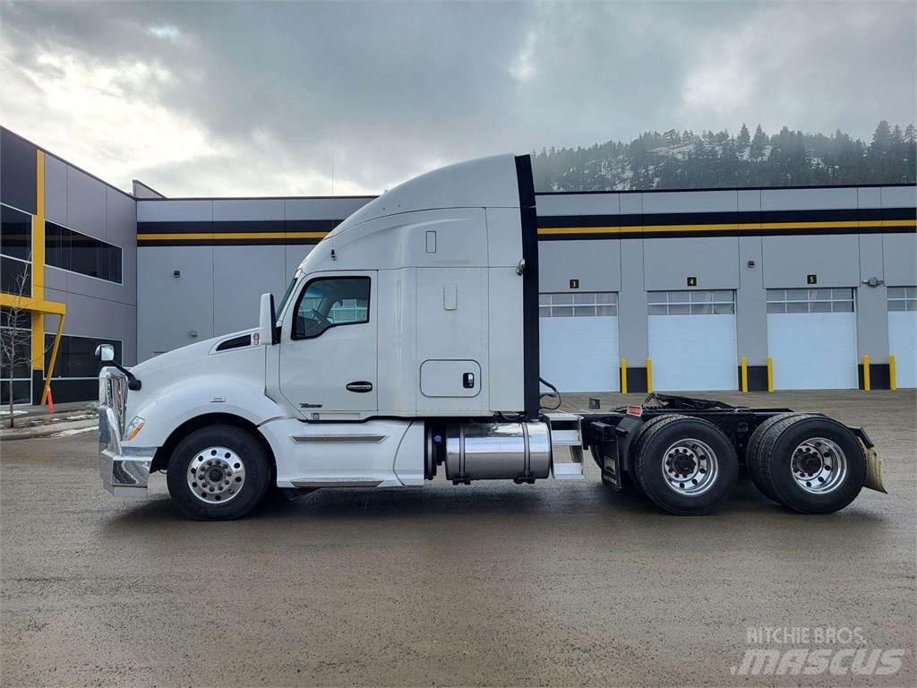 Kenworth T680 وحدات الجر