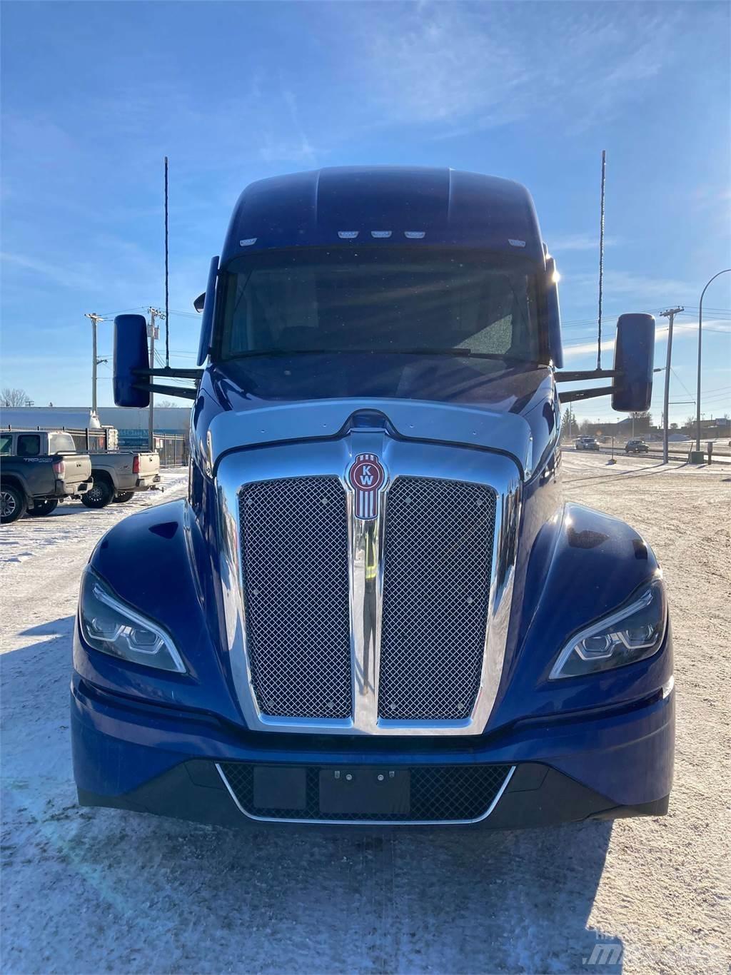 Kenworth T680 وحدات الجر