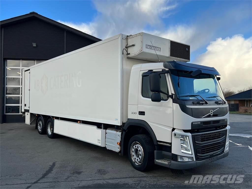 Volvo FM330 6X2*4 شاحنات بدرجة حرارة قابلة للضبط