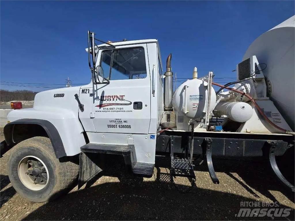 Ford L9000 مكونات أخرى