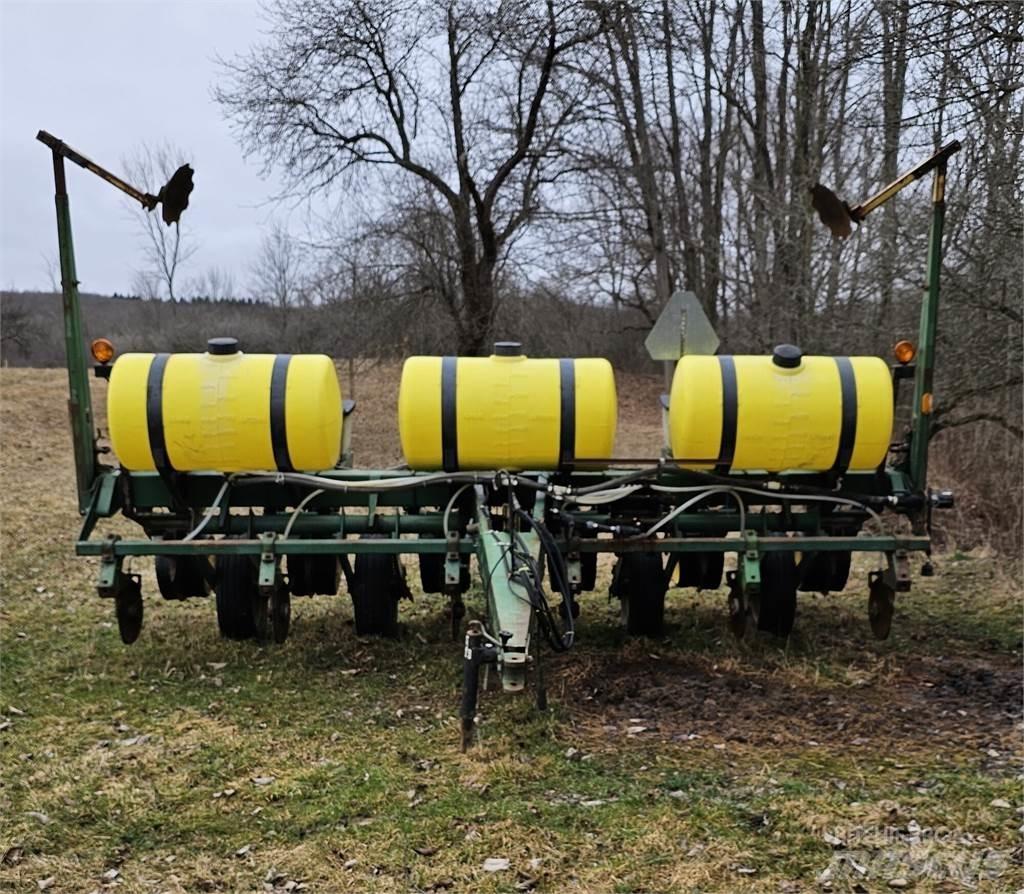 John Deere 7000 مكونات أخرى
