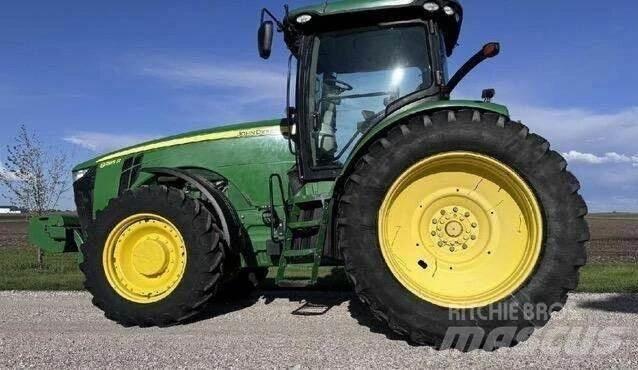 John Deere 8285r الجرارات