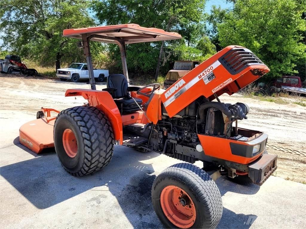 Kubota M4700 مكونات أخرى