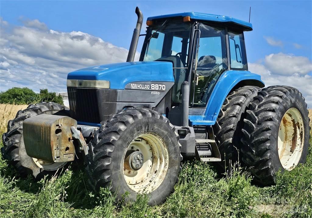 New Holland 8870 الجرارات