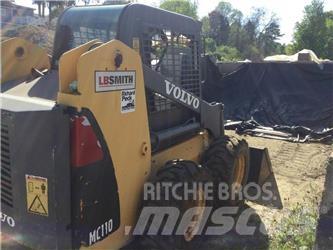 Volvo MC110 لوادر انزلاقية التوجيه