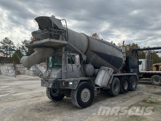 Advance  شاحنات أخرى