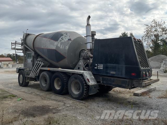 Advance  شاحنات أخرى