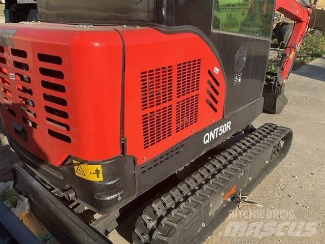 AGT QNT50R حفارات زحافة