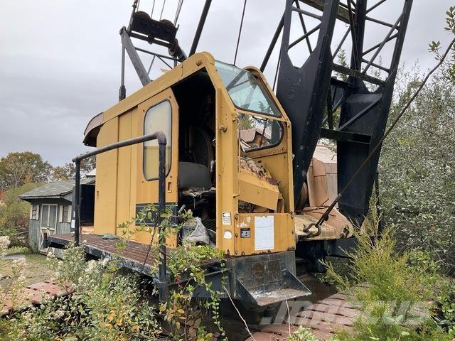 American 5299 رافعات مجنزرة