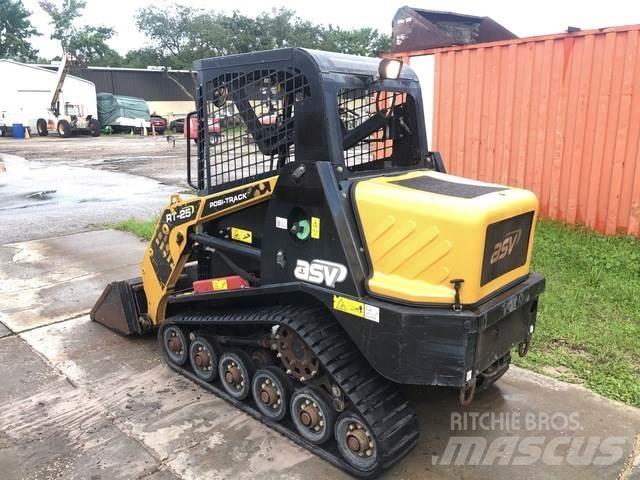 ASV RT-25 لوادر انزلاقية التوجيه